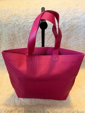 Bath & Body Works Hot Pink Woven Design Tote